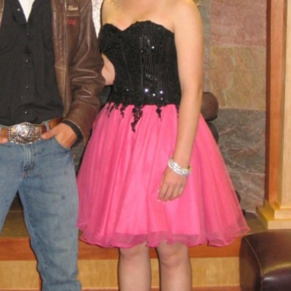 Stunning Black and Pink Short Dress